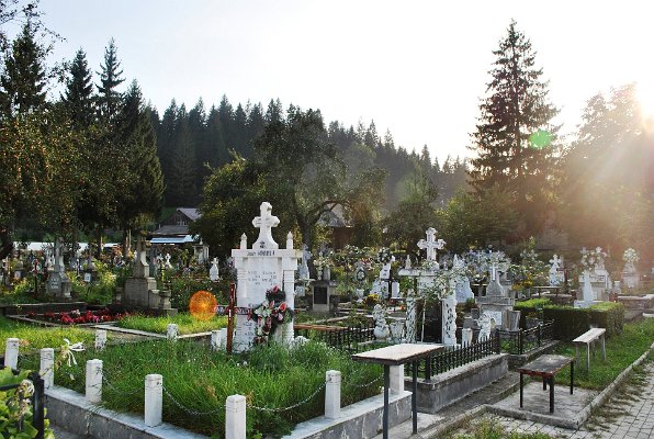 102_Hřbitov u kláštera Voronet